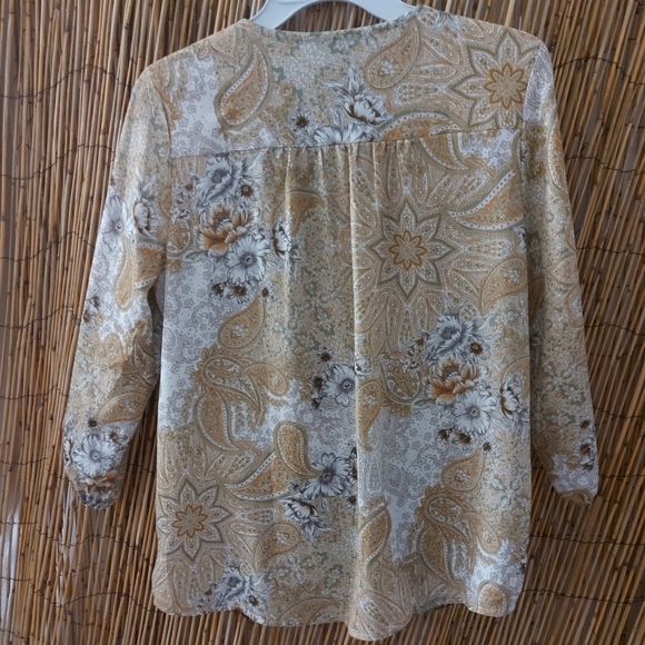 Counterparts Blouse size small - Picture 5 of 9
